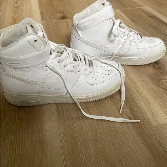 Nike Air Force 1 - Picture 4 of 7